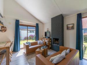 Yperhof 66 holiday home for 6 guests on cost