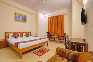 FabHotel HM Residency