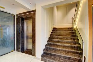 Palette Hotel Chakan K9