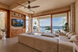 Beachfront Views Balian LuxVilla