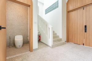 Best Location 5BR Pool Villa Pattaya Downtown