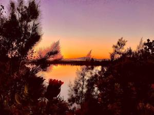 Lux 3BR Weekend Escape nr Hermanus Pool & HotTub