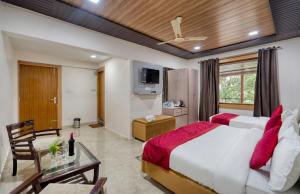 Hotel Olive Lake View By Royal Stay Hotels