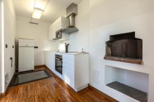 Spacious Penthouse with St Peter View
