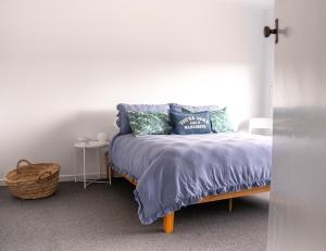 Flat Walk to Town - Sleeps 8 - Family Friendly