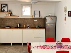 Angelas apartment