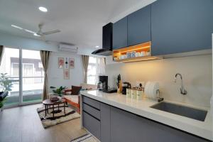 Entire room in Viman Nagar Near Pune Airport