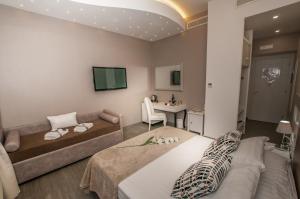 Elenoire Rooms & Suite