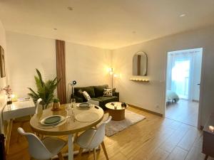 T2 Cosy- Cinéma- Queen size- Centre-ville- Gare 8 min