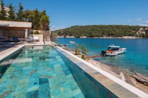 Luxury Seafront Villa Diora Brac with Heated Pool
