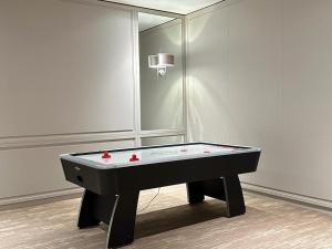 Paradigm Residence Comfort One Bedroom with WiFi Netflix