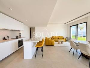 Apartment with jacuzzi and sea view
