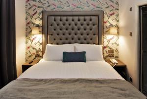 Deluxe Double Room room in The Eaton Townhouse