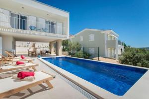 Luxury villa Rogoznica Sea Side with heated pool