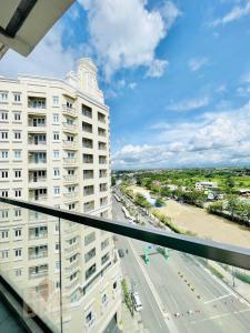 1 Spacious 2BR Apartment