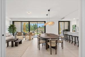 Mijas Townhouse, Sea Views, Golf and Pool
