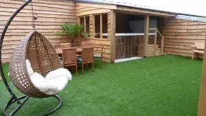 Ysgubor y Dderwen - Devynock