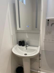 Studio indépendant - Centre-ville - Parking privé