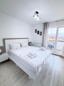 Luxury Collection Apartments - Coresi Mall Area