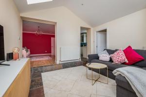 Auld Burn Road - No 2