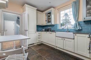 Auld Burn Road - No 2