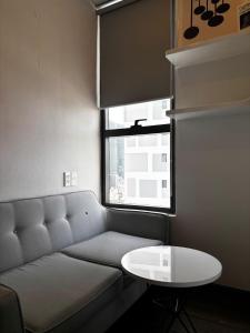 Rivergate Residence Central - Infinity swimming pool