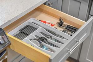 206 Modern spacious retreat with 4B 4ba full amenities