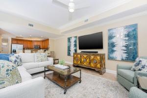 The Oasis 1702 formerly Phoenix West II 1702