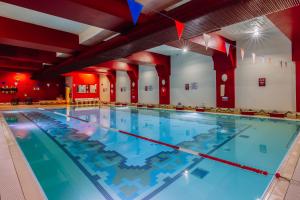 Monicca Collection Oura View Suites