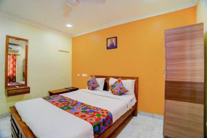 FabHotel Yazhini Residency