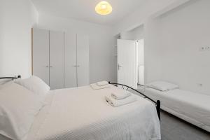 Family house for 5 by Tinosstay