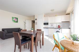 Victoria bilocale centro città e vista mare