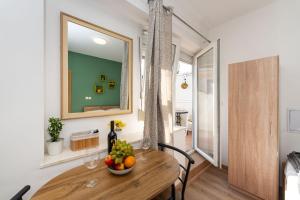 Studio and 2 rooms Zadar City Walls