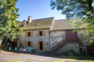 Gîte aux combettes 46 personnes