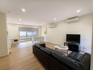 墨尔本 Spacious 4BR Townhouse with Parking Near Station 单人房 客房
