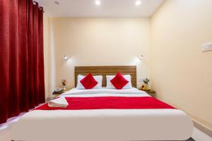 Hotel Ganga Ashoka- 100m from Ganga Ghat