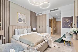 The Smart Concierge - Peninsula One