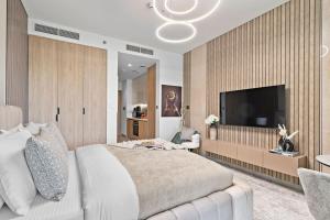 The Smart Concierge - Peninsula One