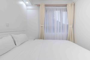Executive 2BR with Game Room, Gym ,Cafè & Simulator