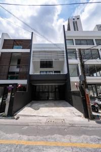 Haus Phrom Phong