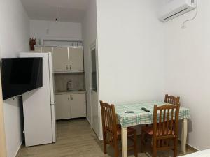 Lake View Rooms PASQYRA Ksamil