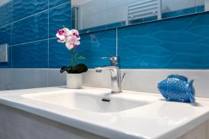 TIDORE'S House img17