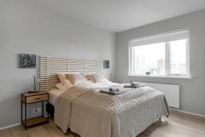 City Centre premium apartment with free parking