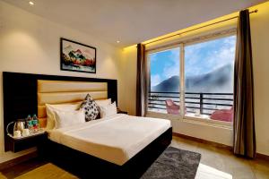 Natures Vibe Stays 4 BHK Luxury Villa Nainital