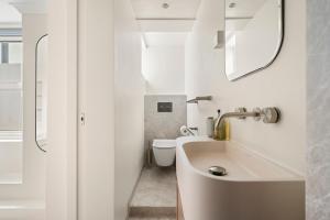 Modern 2BR, 2BA Apartment in Knightsbridge