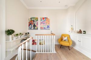 Modern 2BR, 2BA Apartment in Knightsbridge