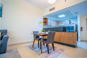 RH- Prime Location, Modern 01BR, Walk away from Dubai Mall & Burj Khalifa