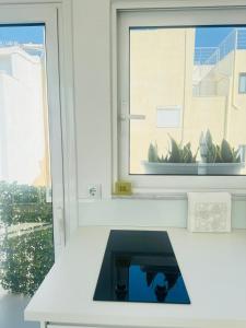 Sunny Rooftop Studio- Lycabettus view- near metro
