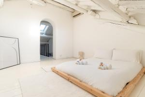 Navigli - Montevideo - Bilocale su due piani