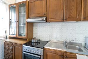 [VIA CRISPI] Grande e comodo in zona tranquilla.